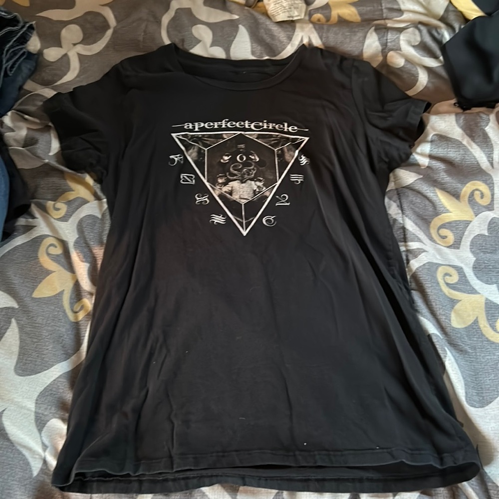 A perfect circle band tee